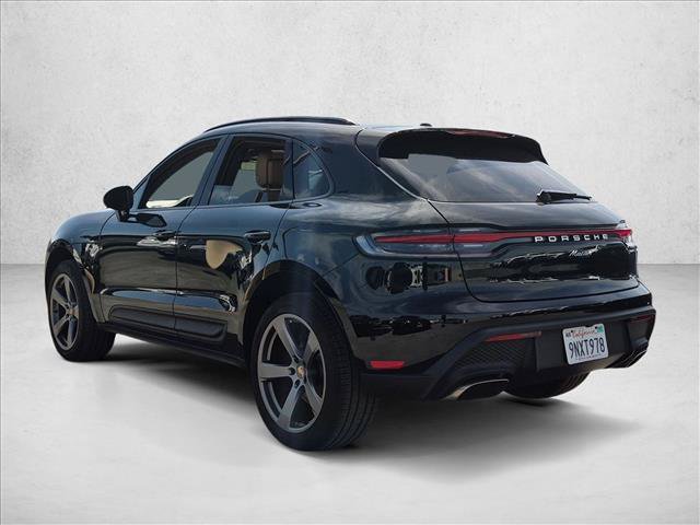 Used 2024 Porsche Macan Turbo AWD/4WD image 7