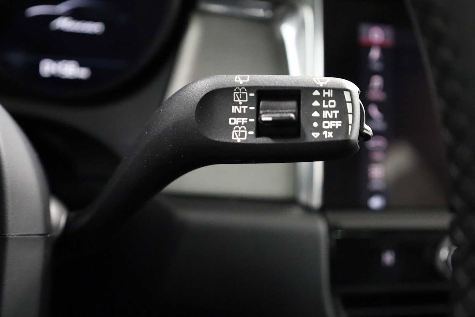 New 2026 Porsche Macan image 30