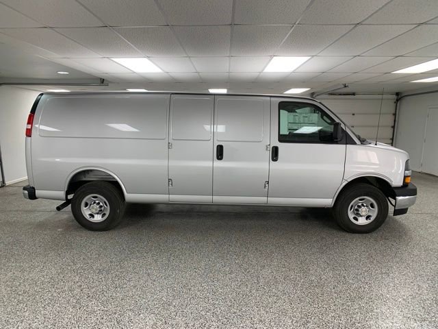 New 2025 Chevrolet Express 3500 Work Van w/ Driver Convenience Package image 8