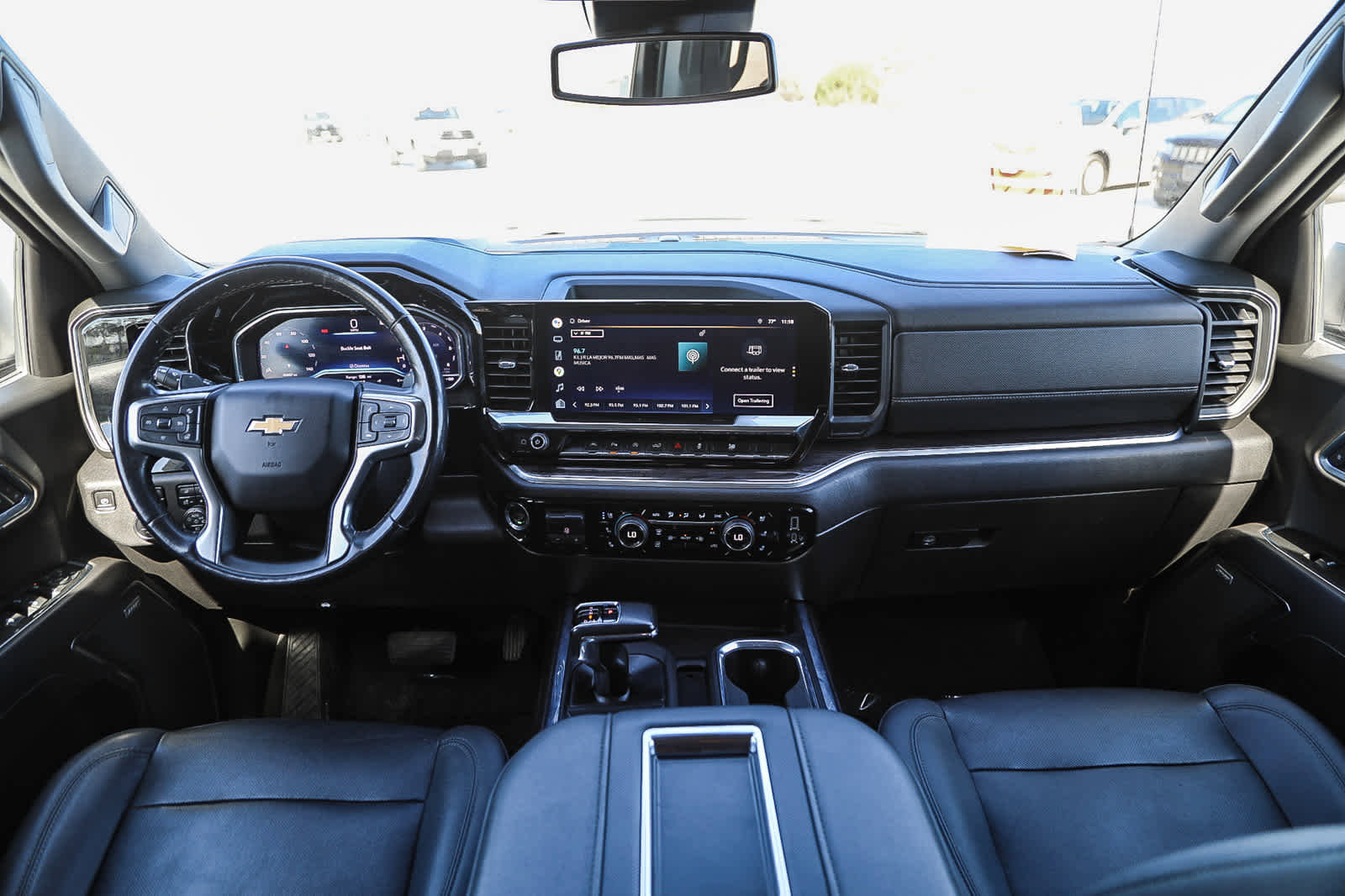 Used 2022 Chevrolet Silverado 1500 LTZ image 12