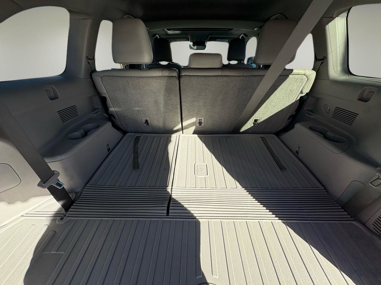 Used 2018 Toyota Highlander XLE image 30