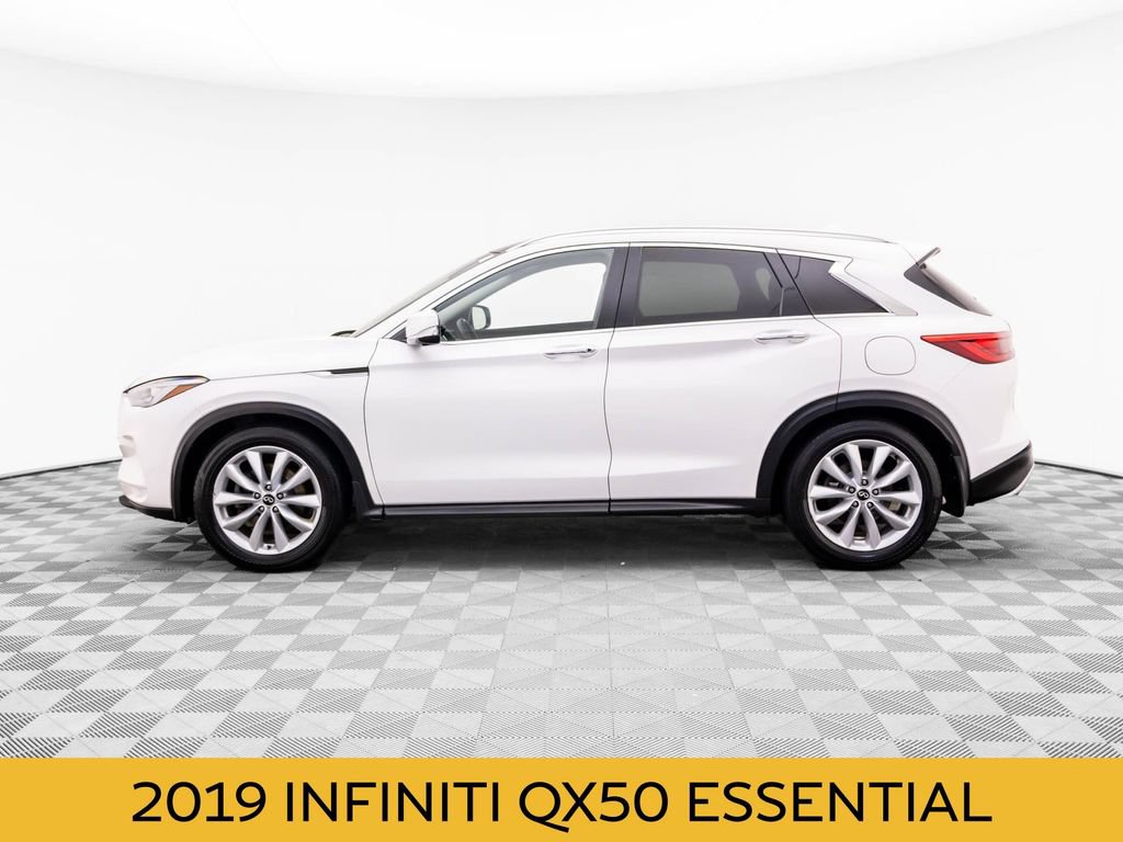 Used 2019 INFINITI QX50 Essential w/ Premium Heat Package AWD/4WD image 2