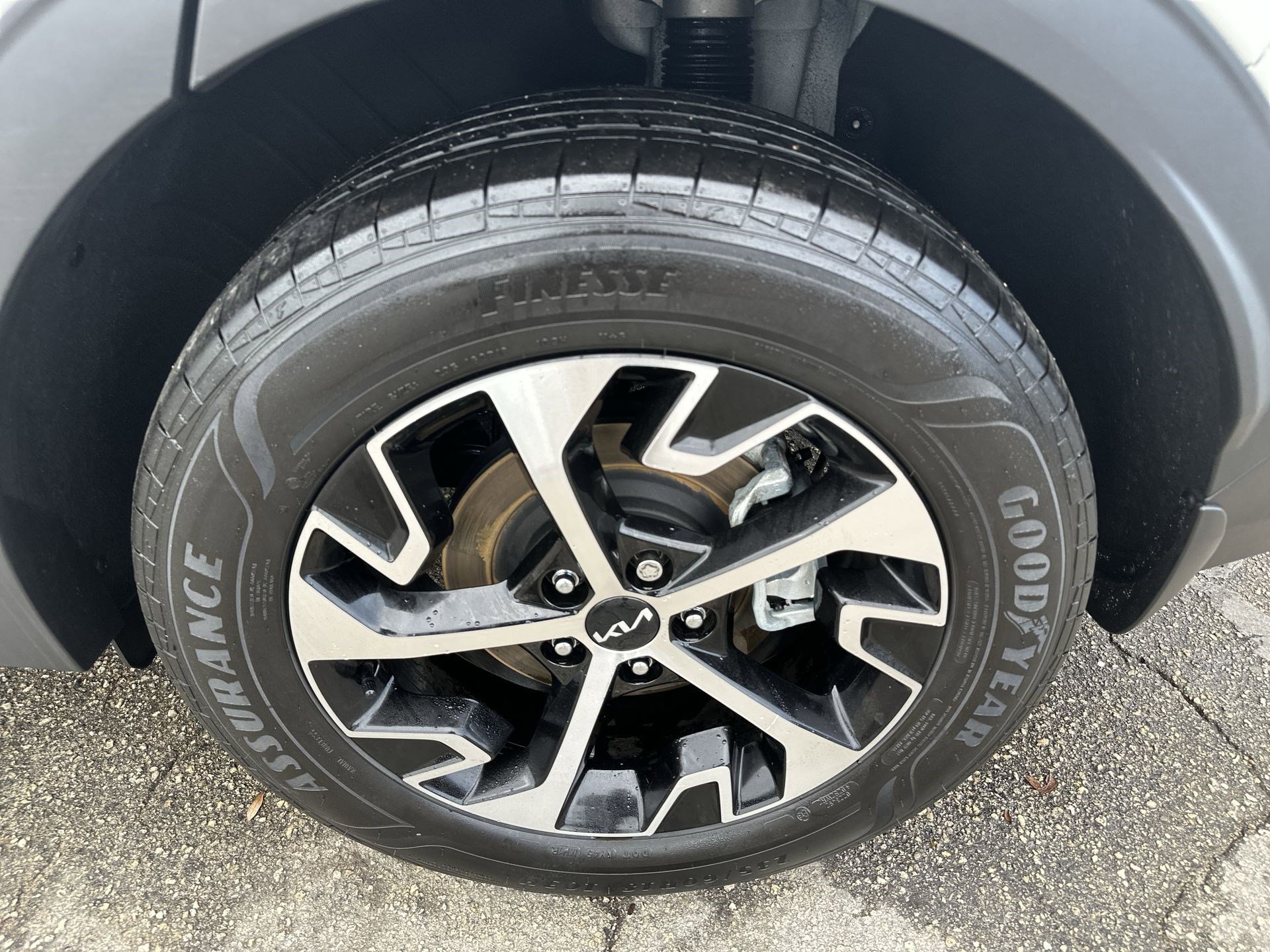 Used 2023 Kia Sportage EX image 19