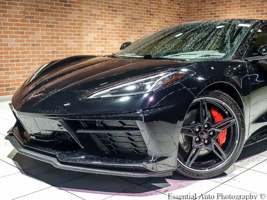 Used 2020 Chevrolet Corvette Stingray Preferred Cpe w/ 2LT Preferred Equipment Group RWD image 3