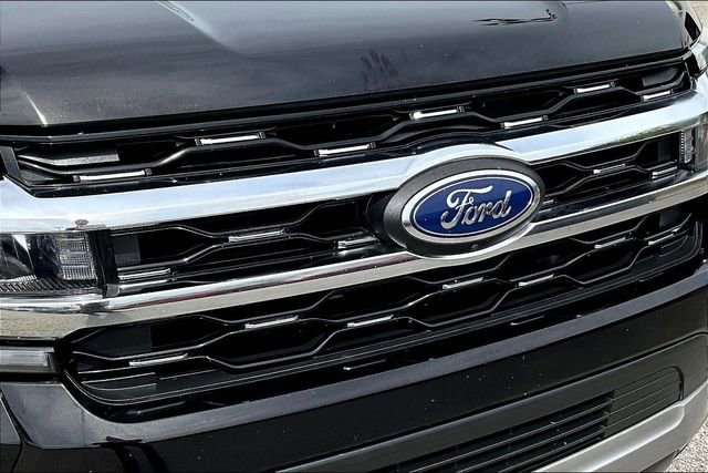 Used 2024 Ford Expedition Limited AWD/4WD image 29