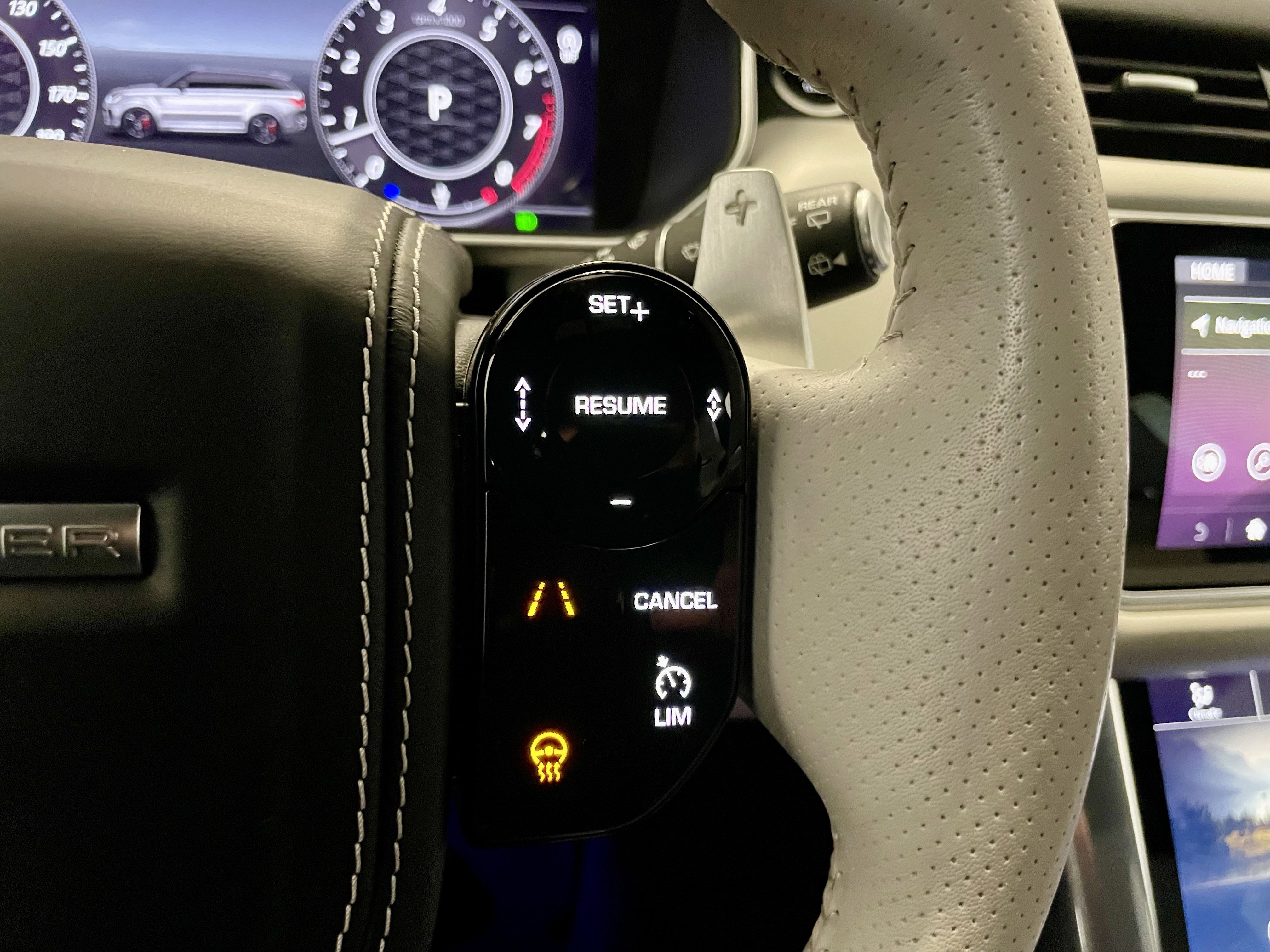 Used 2019 Land Rover Range Rover Sport SVR image 22