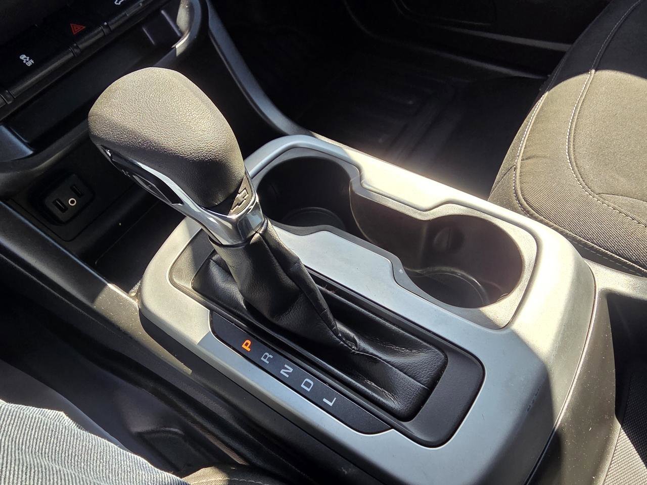Used 2022 Chevrolet Colorado LT w/ Fleet Safety Package RWD image 21