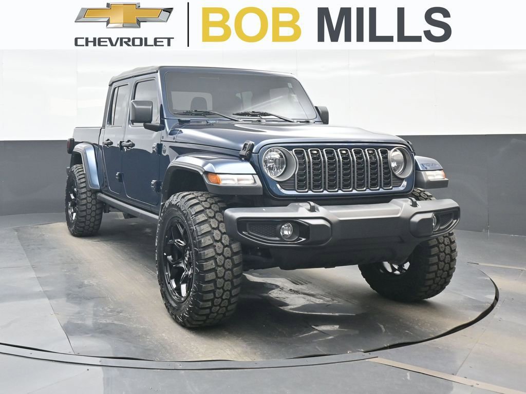 Used 2025 Jeep Gladiator Sport AWD/4WD image 1