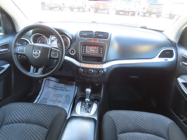 Used 2019 Dodge Journey SE FWD image 24