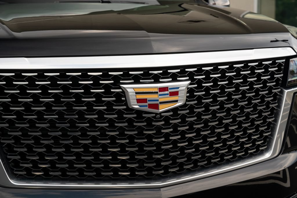 Used 2022 Cadillac Escalade ESV Premium Luxury AWD/4WD image 6