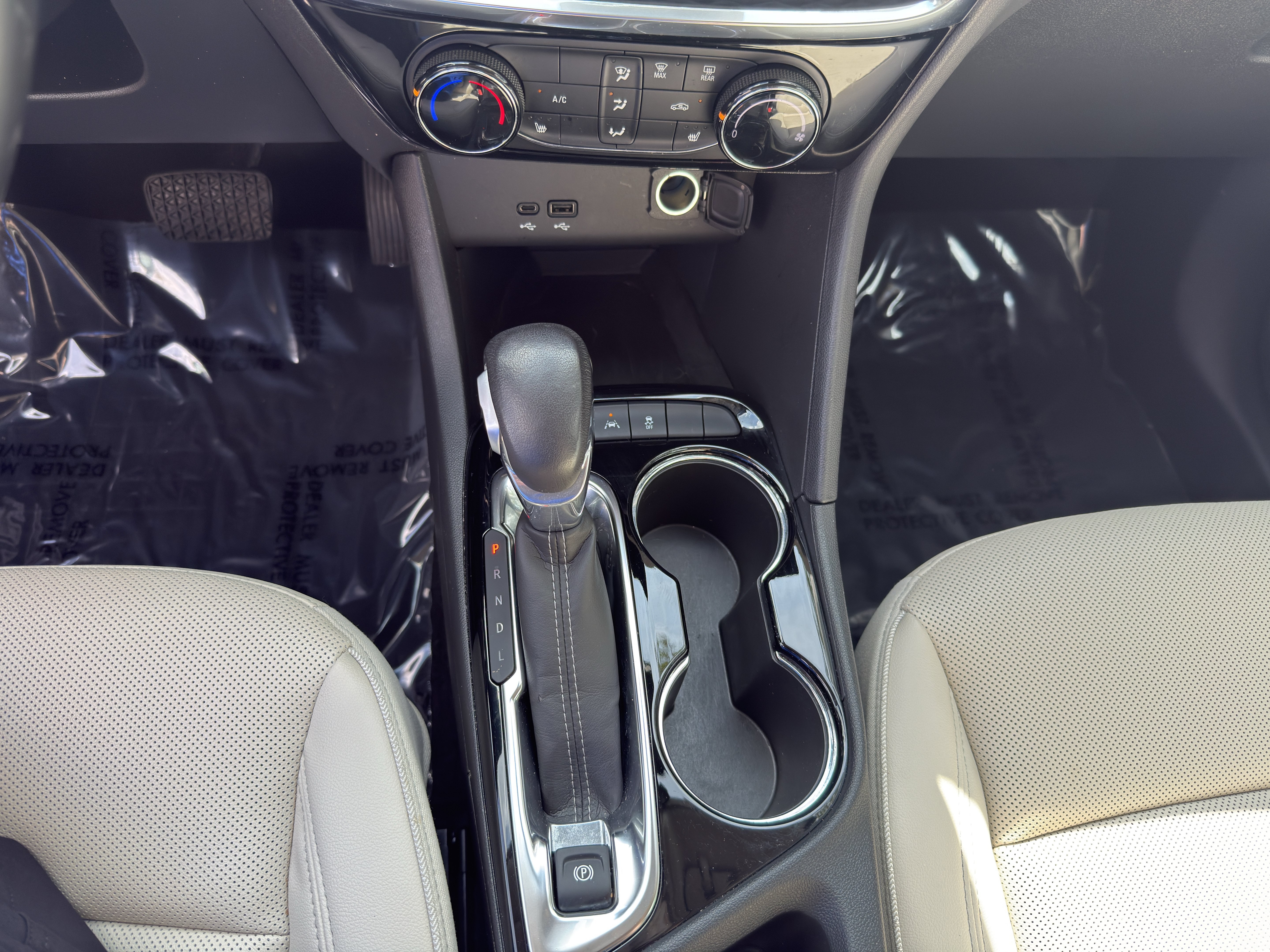 Used 2024 Buick Encore GX Sport Touring w/ Comfort Package AWD/4WD image 15
