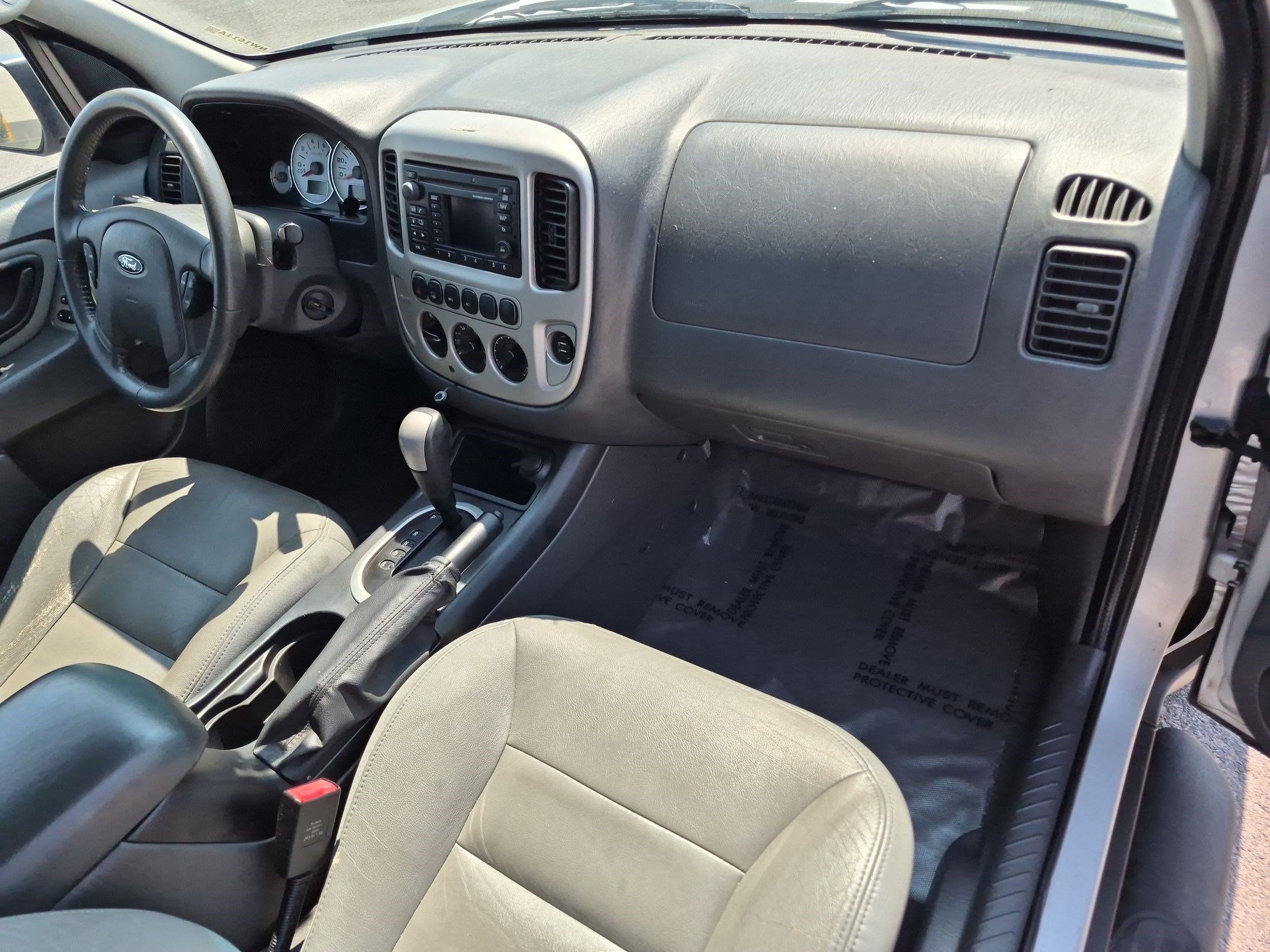 Used 2005 Ford Escape 4WD Hybrid image 30