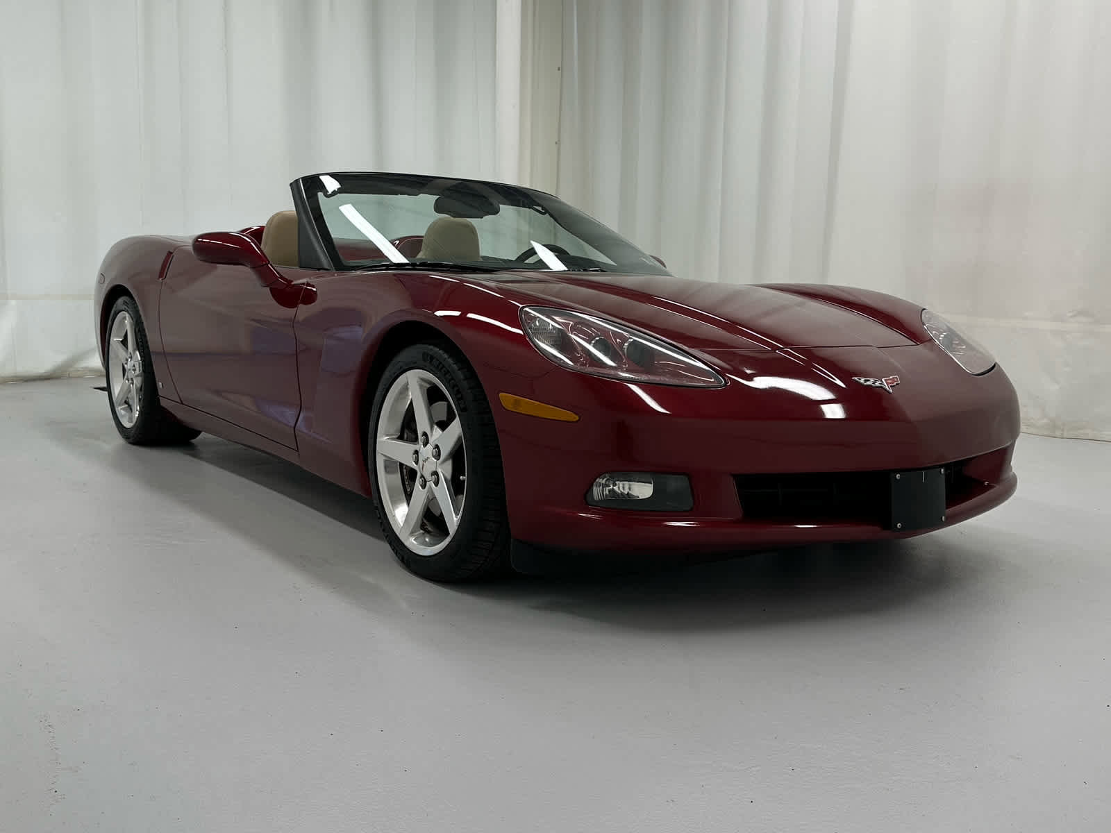 Used 2006 Chevrolet Corvette Convertible w/ Preferred Equipment Group RWD image 1