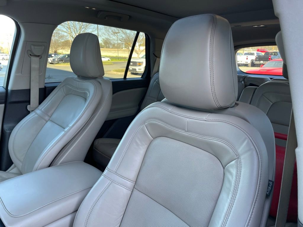 Used 2022 Lincoln Aviator Reserve w/ Elements Package Plus image 24