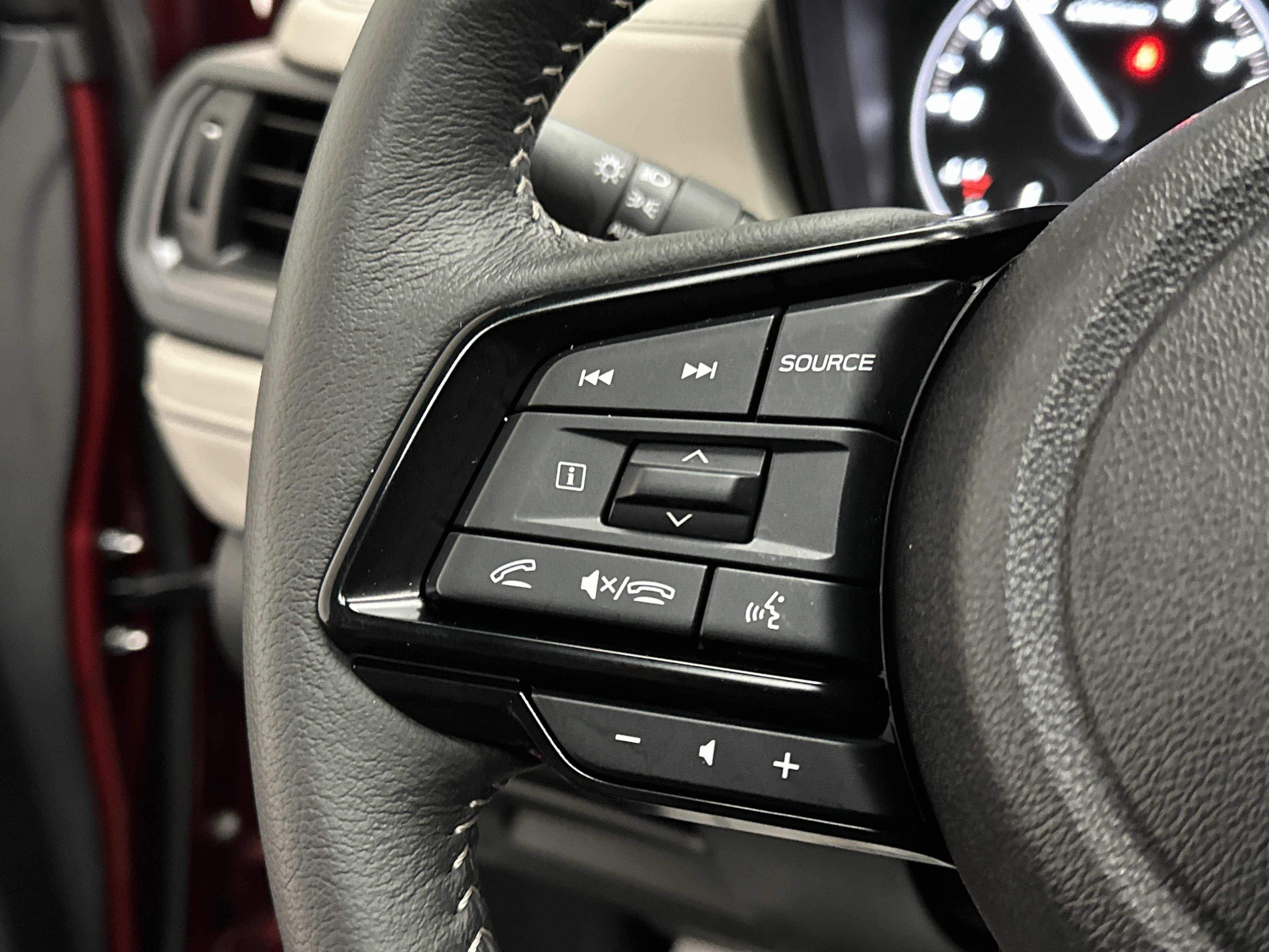 Used 2025 Subaru Forester Premium w/ Convenience Package #1 image 25