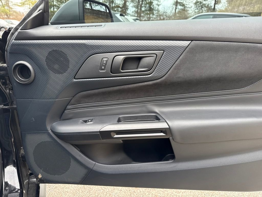 Used 2024 Ford Mustang Dark Horse image 28