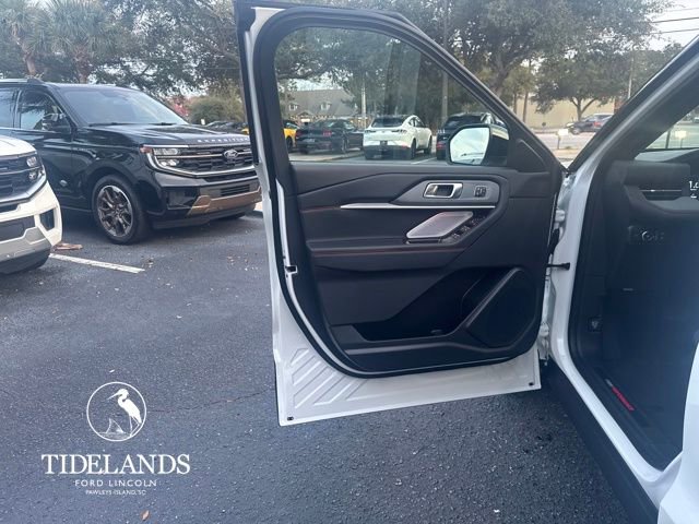 New 2026 Ford Explorer ST w/ Sun And Sound Package image 13