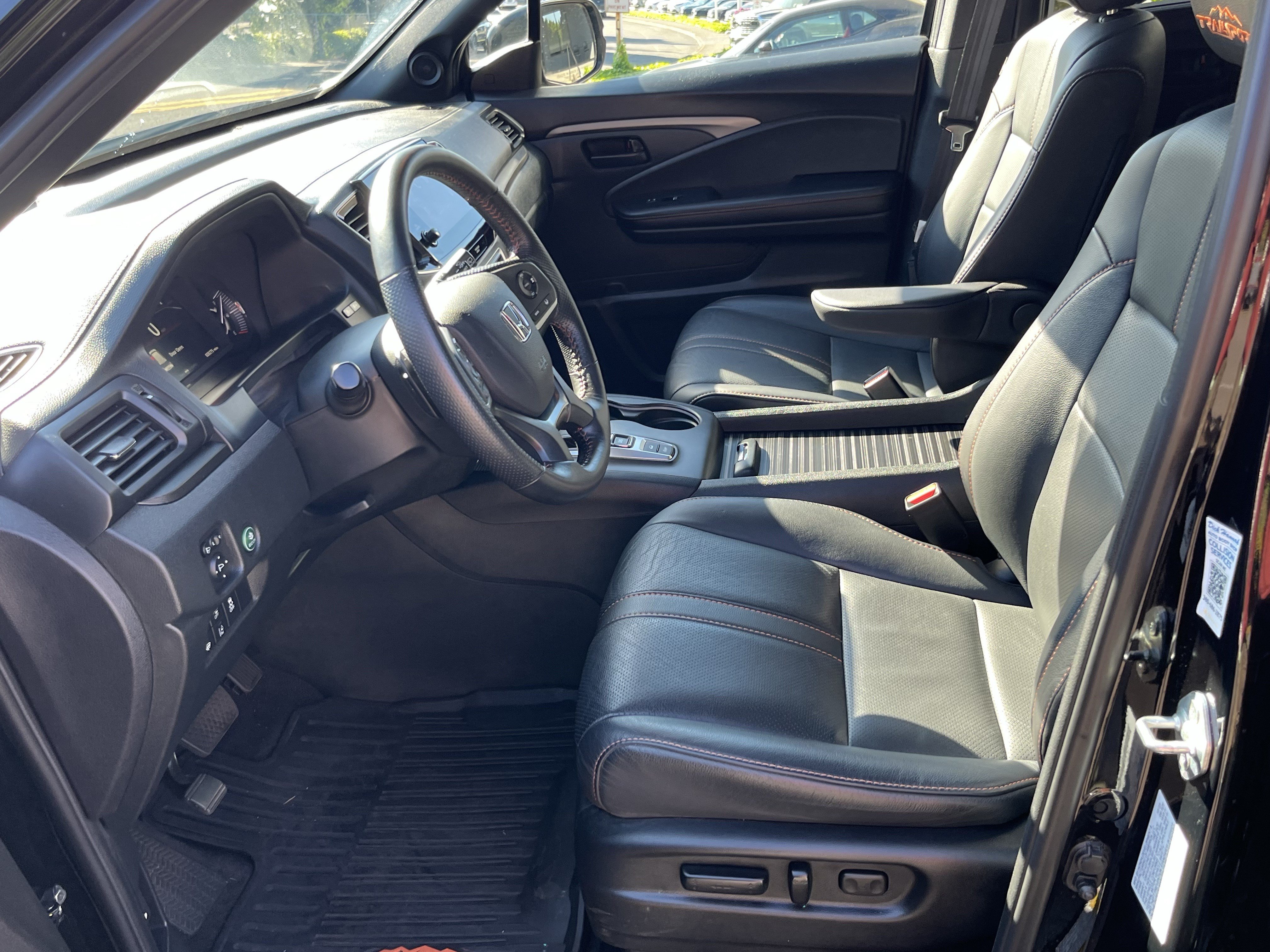 Used 2023 Honda Passport TrailSport image 10