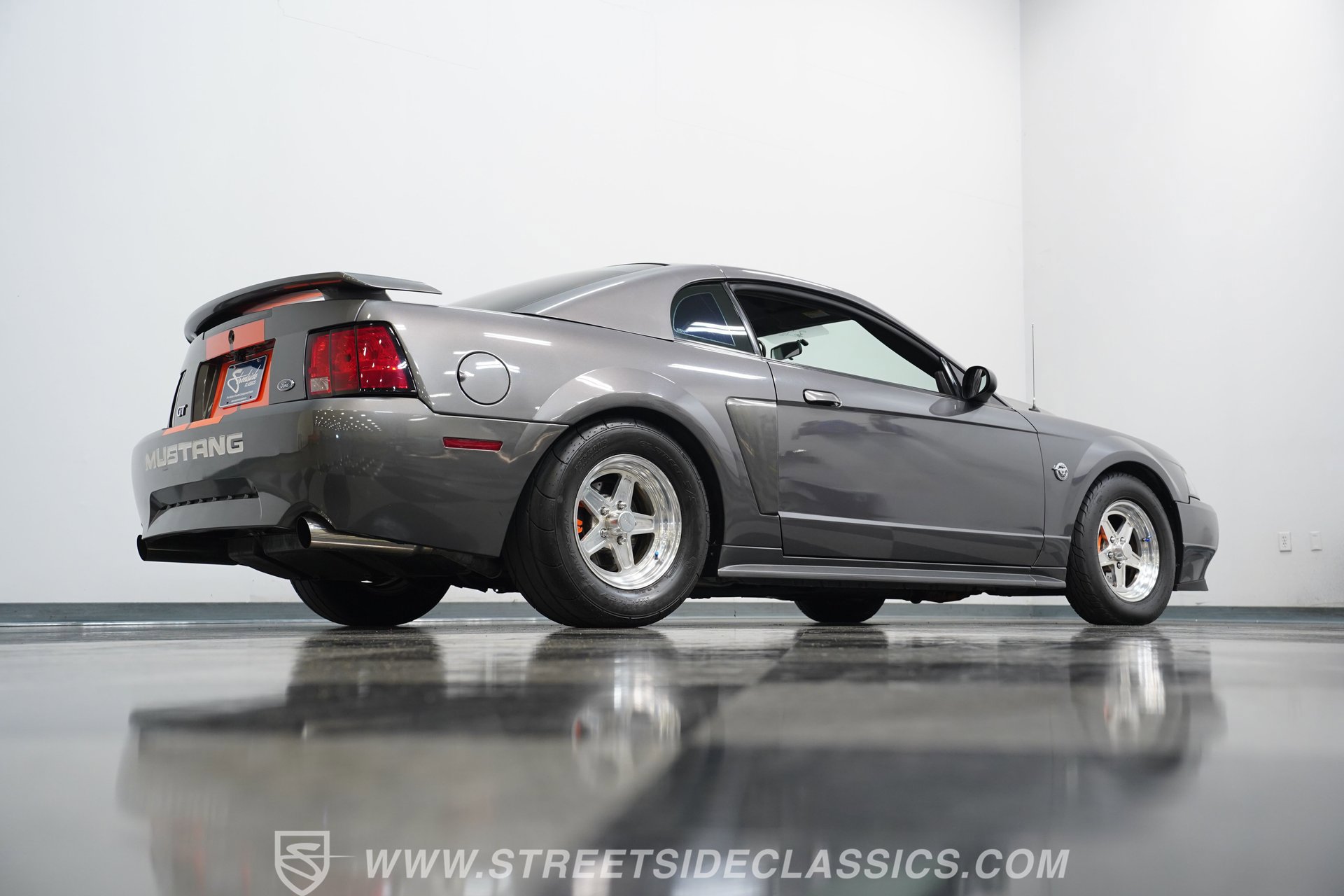 Used 2004 Ford Mustang GT RWD image 26