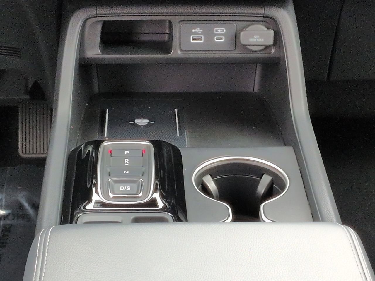 Used 2023 Honda Pilot Elite image 18