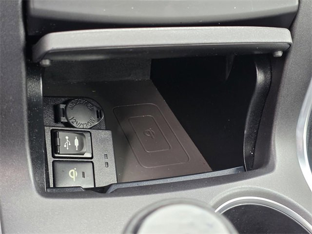 Used 2017 Toyota Camry XSE image 20