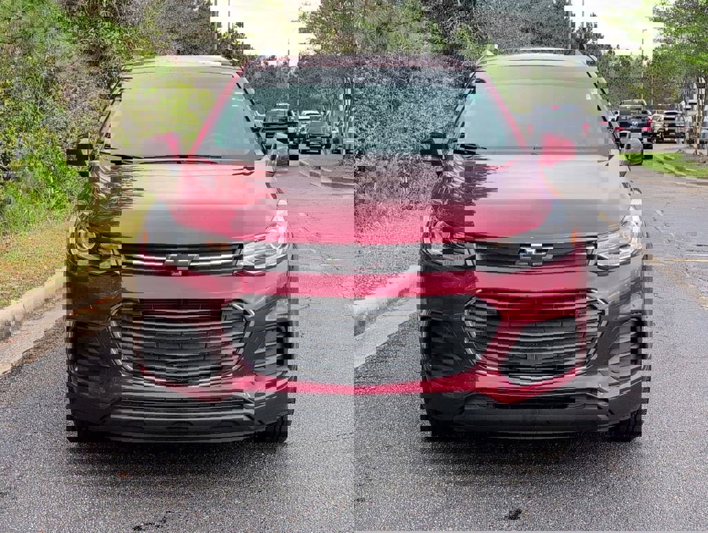 Certified 2022 Chevrolet Trax LT w/ Sport Edition image 9