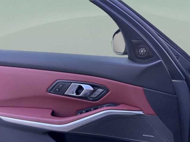 Used 2025 BMW 330i Sedan RWD image 15