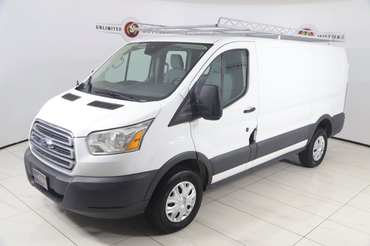 Used 2016 Ford Transit 250 130 Low Roof w/ Exterior Upgrade Package RWD image 16