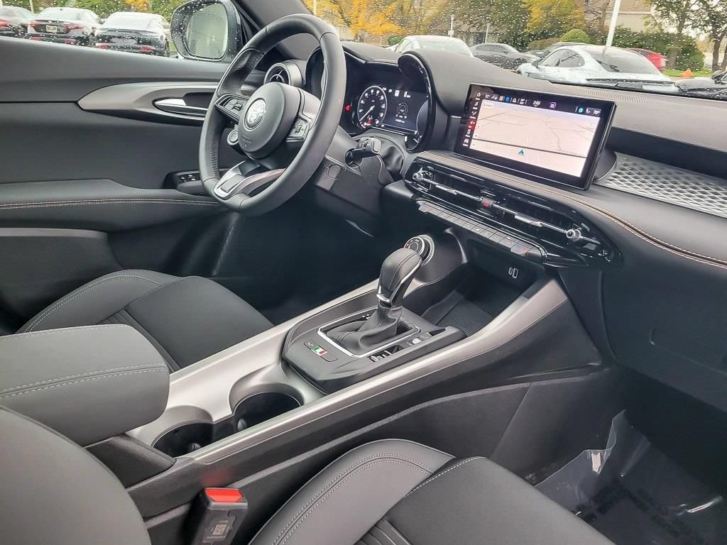 New 2025 Alfa Romeo Tonale AWD/4WD image 23