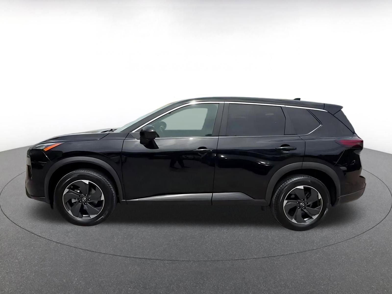 Used 2025 Nissan Rogue SV AWD/4WD image 10