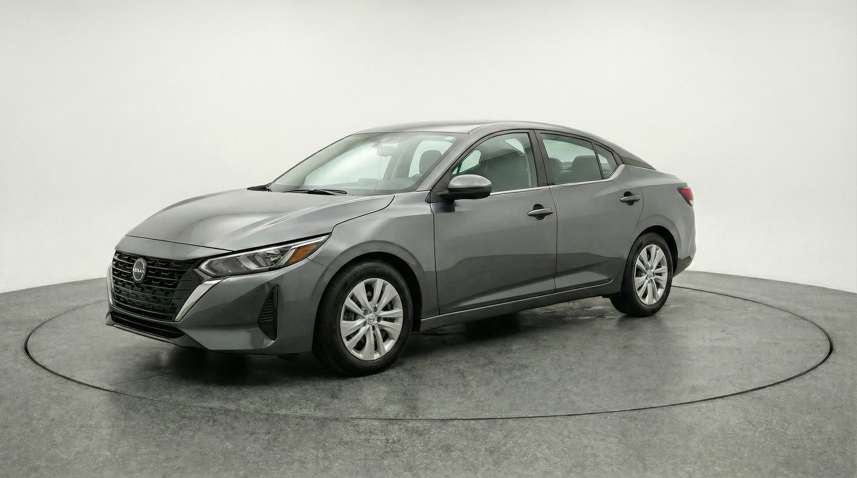 Used 2025 Nissan Sentra S FWD image 3