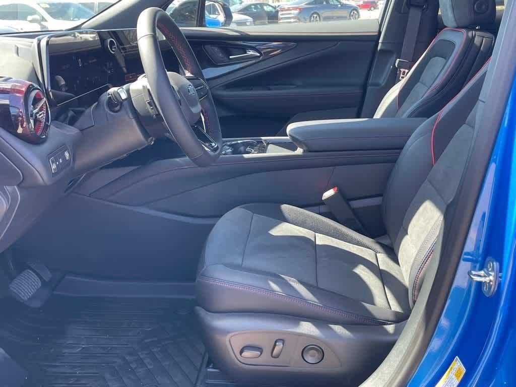 New 2025 Chevrolet Blazer EV RS RWD image 10