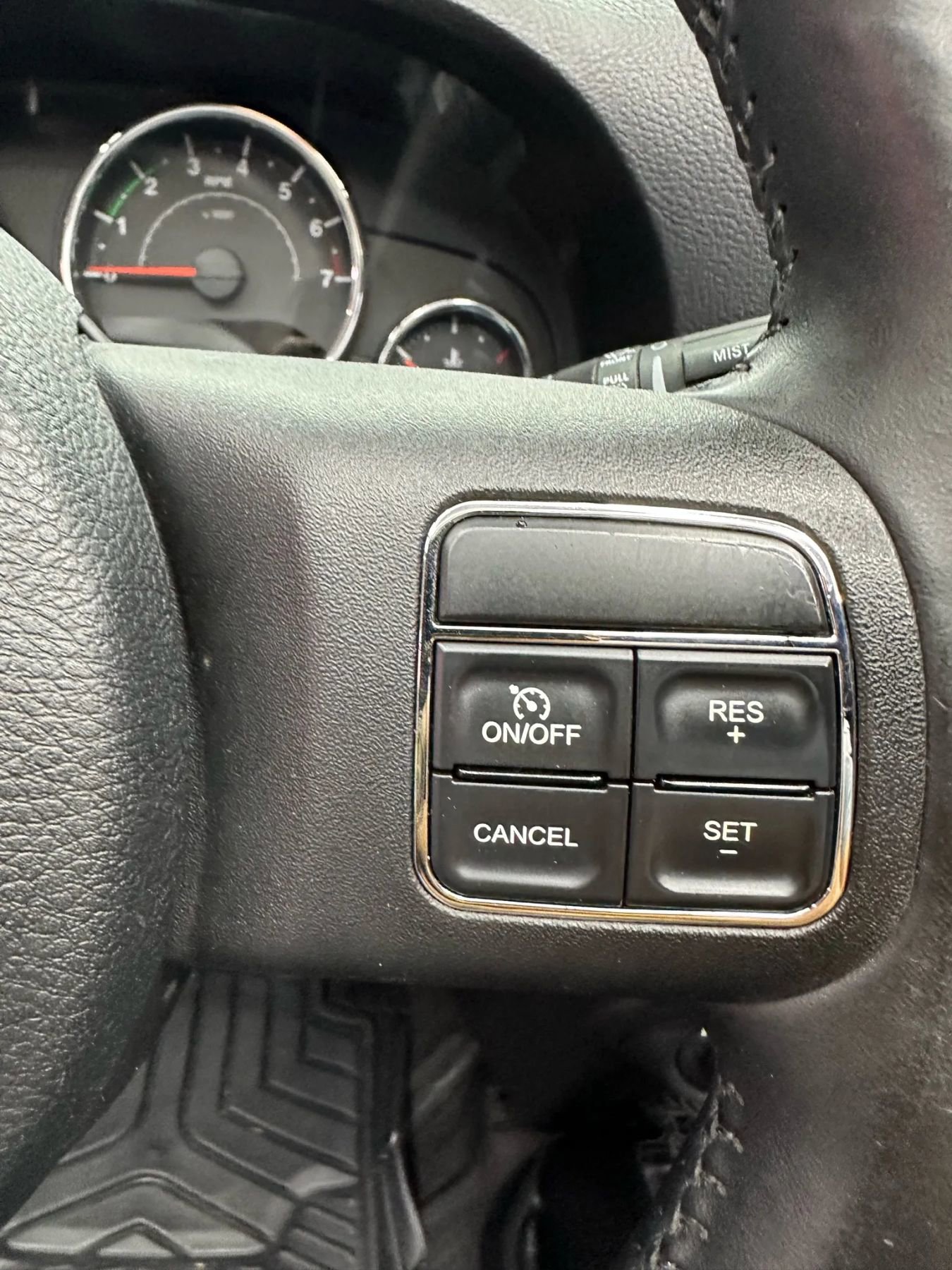 Used 2012 Jeep Wrangler Unlimited Sahara w/ Dual Top Group AWD/4WD image 13