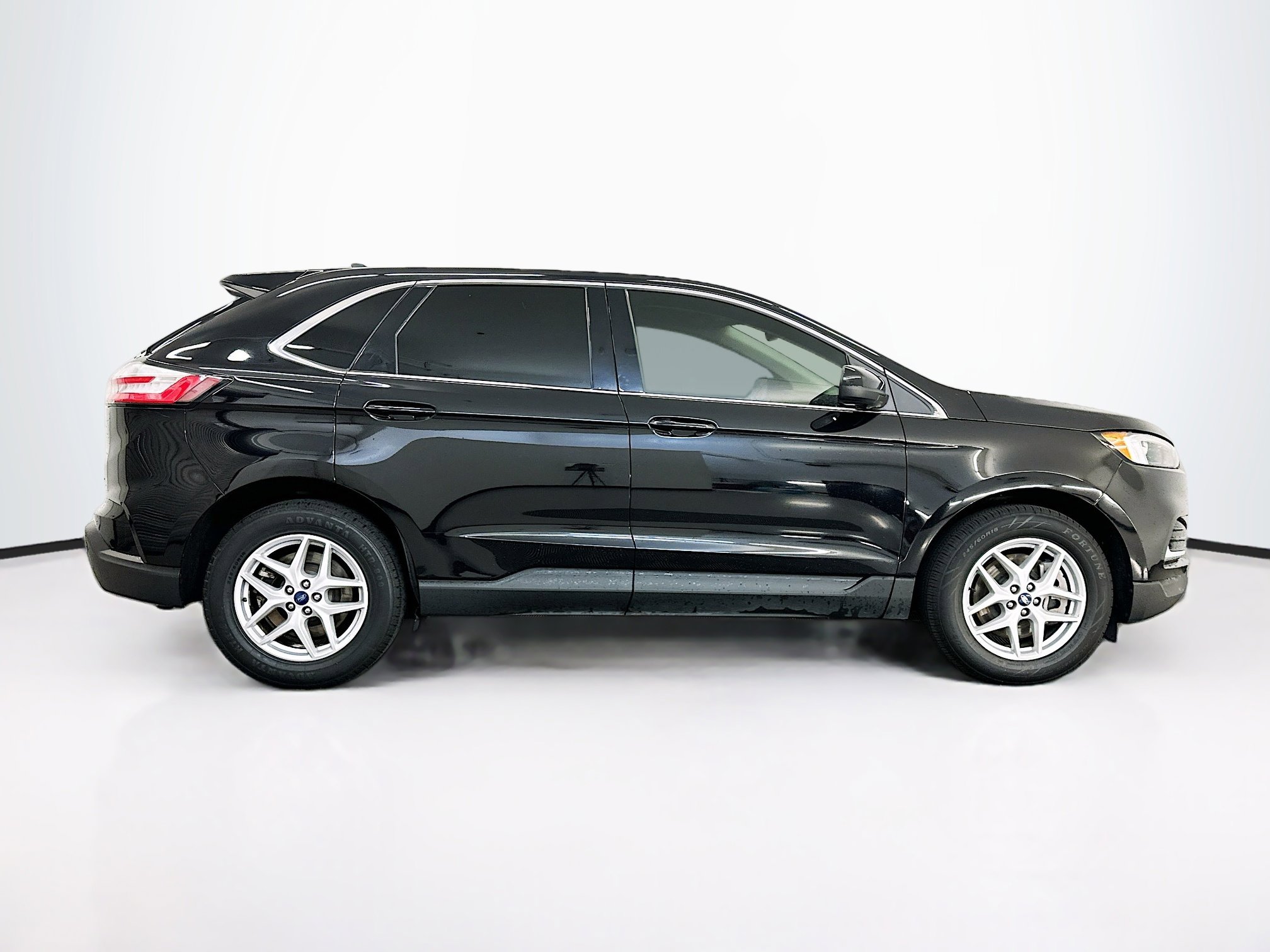 Used 2022 Ford Edge SEL AWD/4WD image 10