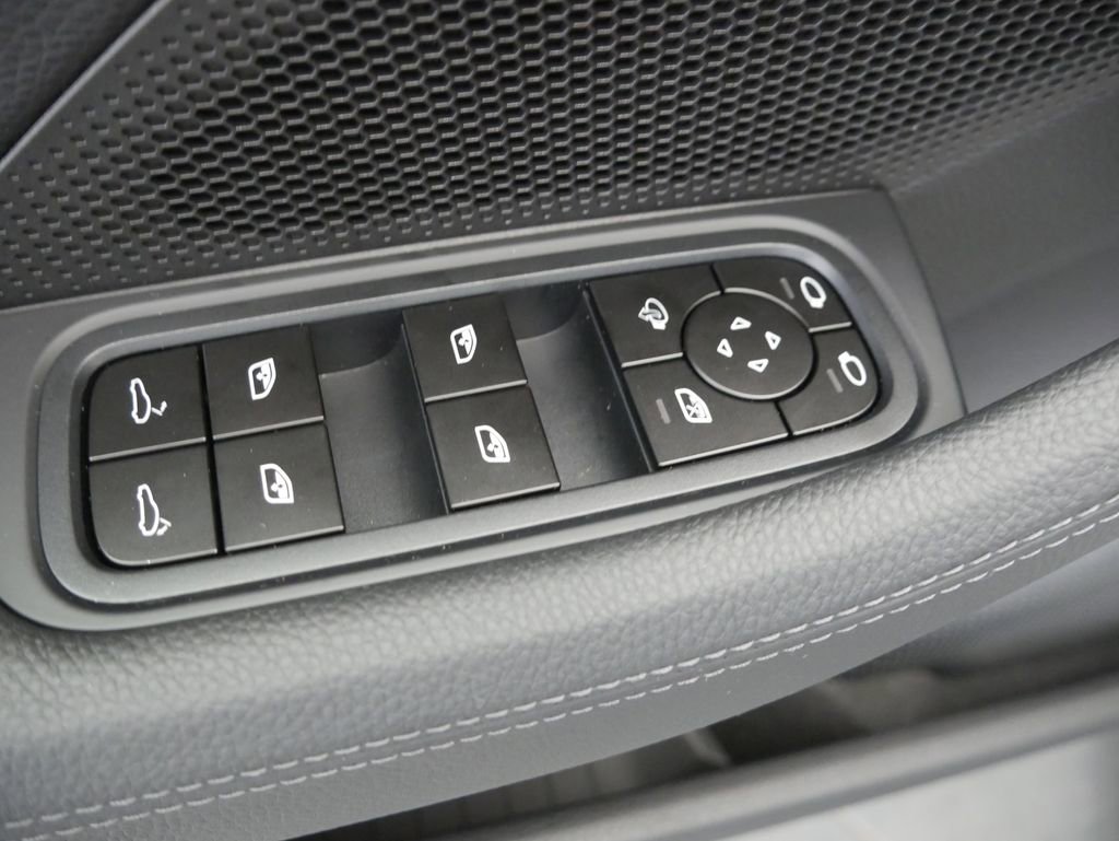 New 2026 Porsche Panamera RWD image 19