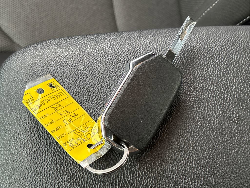 Certified 2024 Kia Forte LXS w/ LXS Technology Package image 32