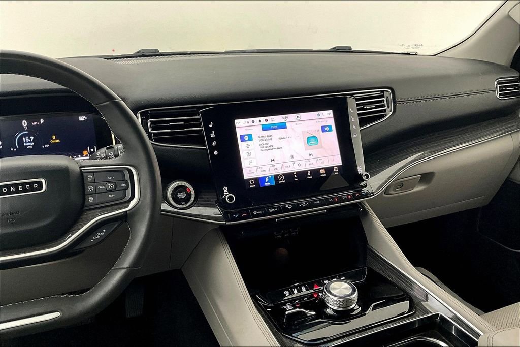 Used 2022 Jeep Wagoneer Series II image 9