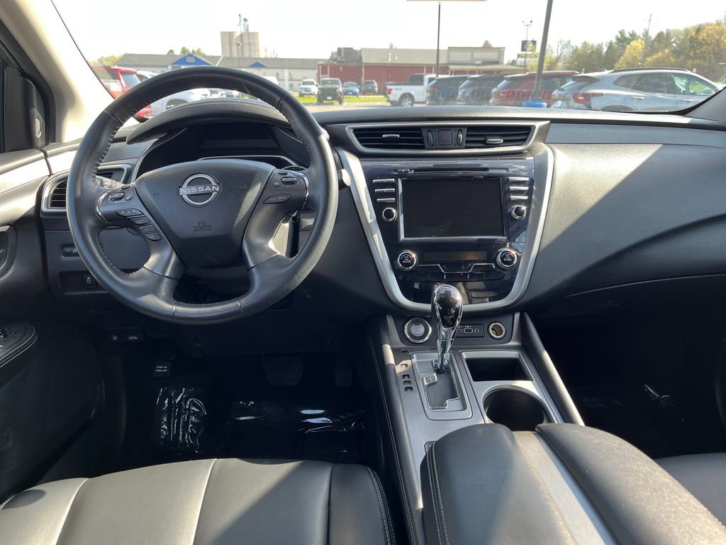 Used 2023 Nissan Murano SV AWD/4WD image 13