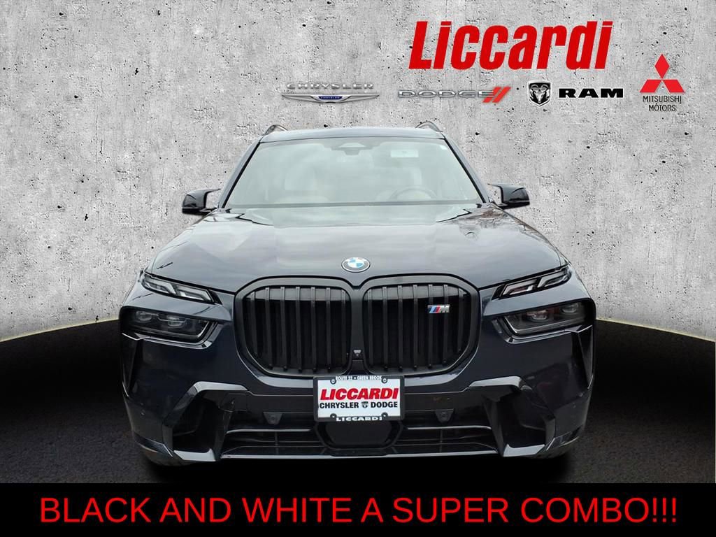 Used 2023 BMW X7 M60i w/ Executive Package image 2