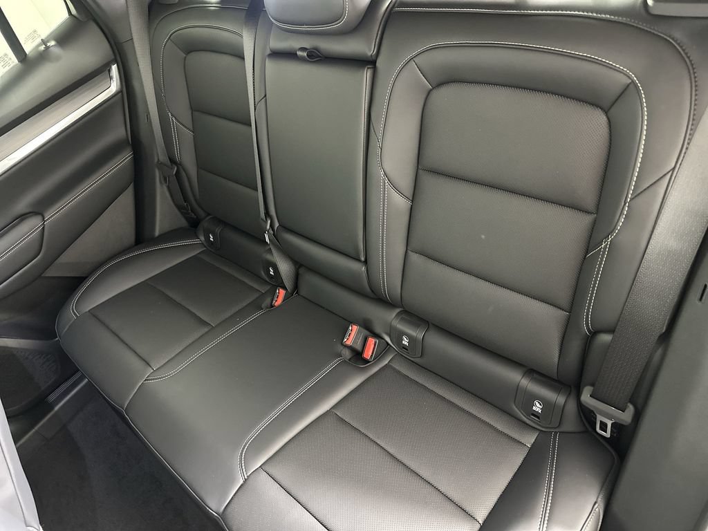 New 2027 GMC Terrain Elevation w/ Elevation Premium Package AWD/4WD image 26