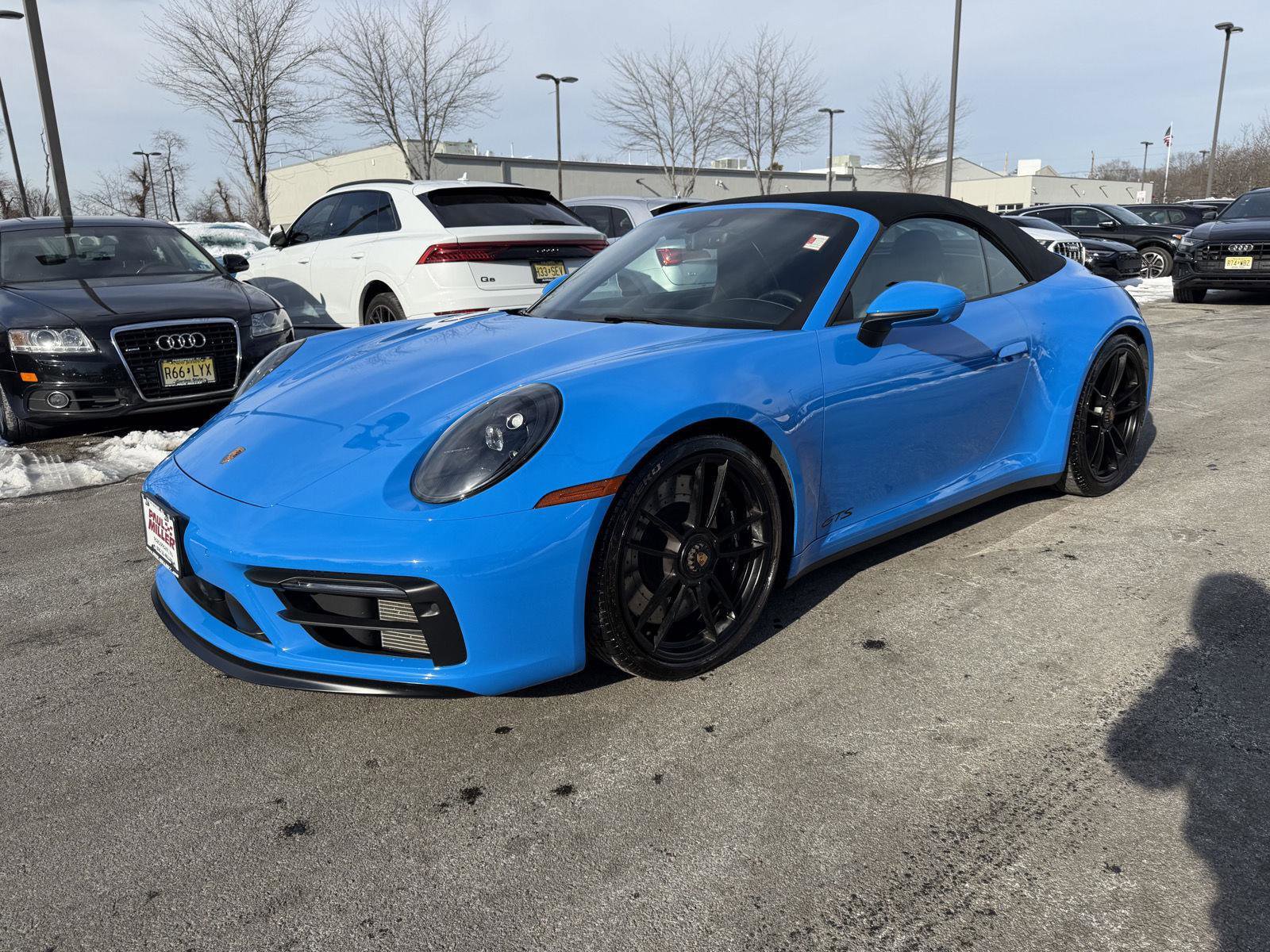 Used 2023 Porsche 911 Carrera GTS image 1