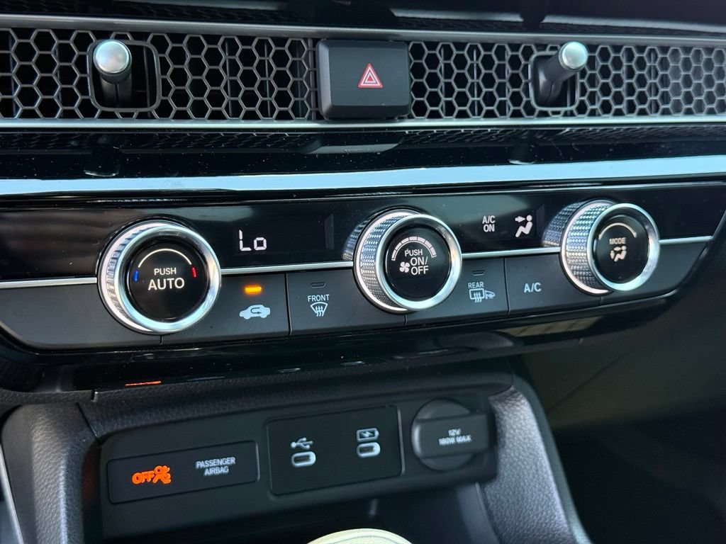 Used 2025 Honda Civic Sport image 10