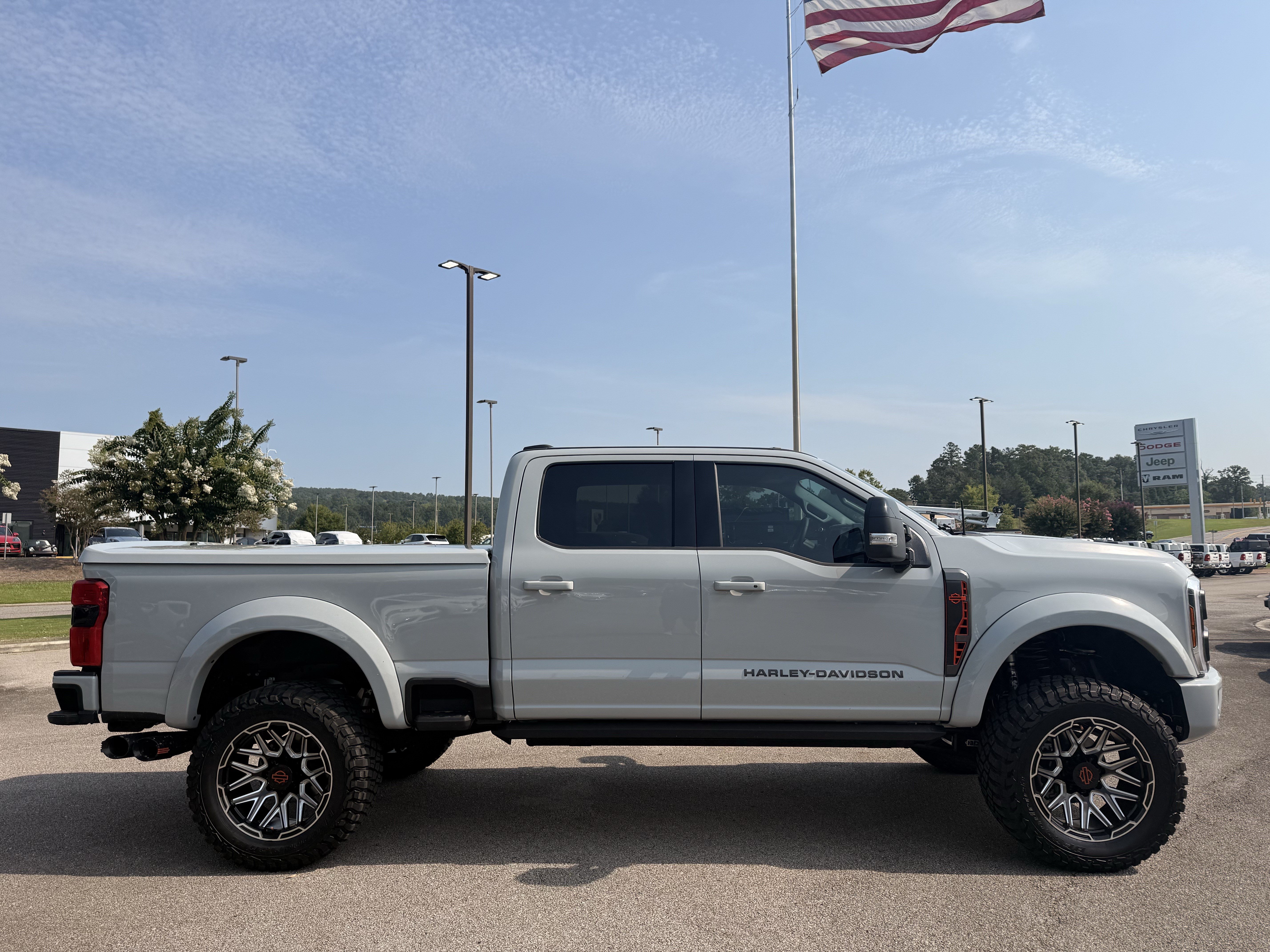 Used 2026 Ford F250 Lariat w/ Black Appearance Package AWD/4WD image 8