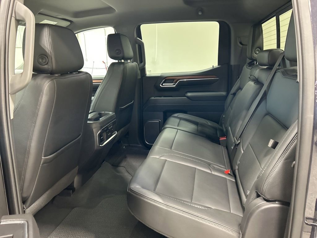 Used 2023 GMC Sierra 1500 Denali AWD/4WD image 29