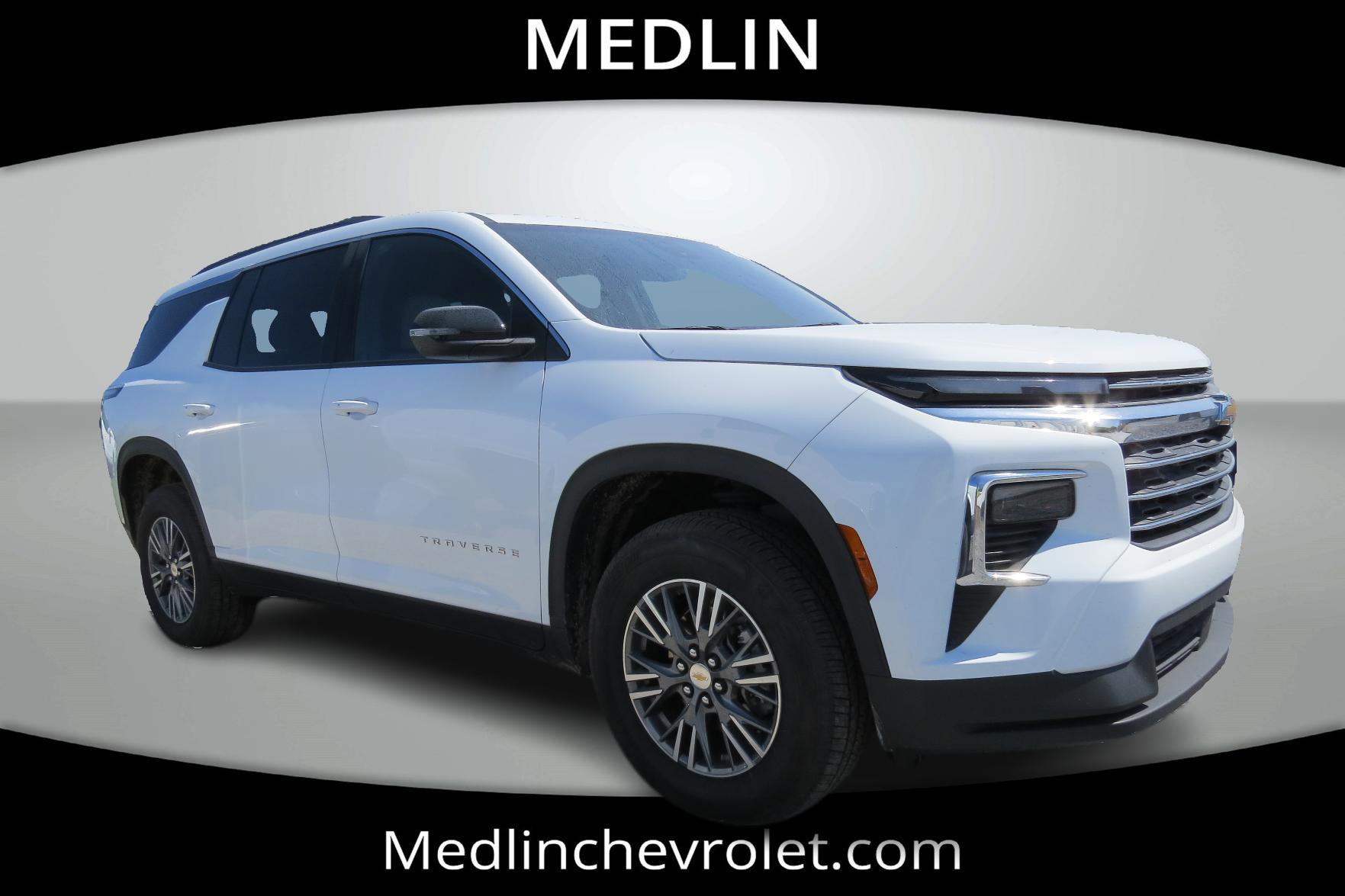 Used 2025 Chevrolet Traverse LT