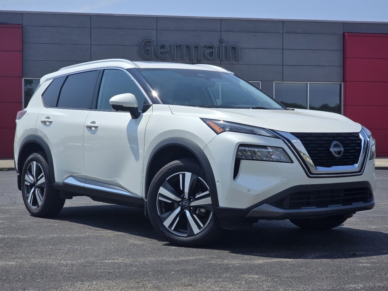 Used 2023 Nissan Rogue SL w/ SL Premium Package AWD/4WD image 2