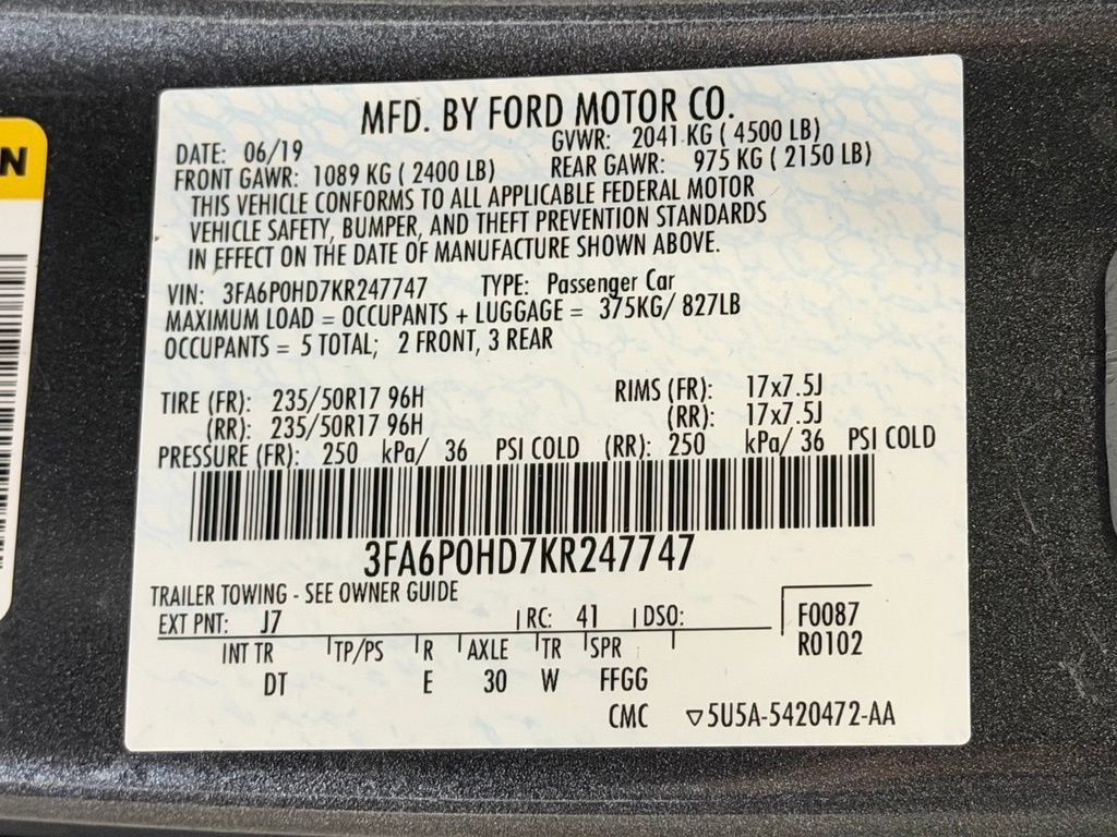 Used 2019 Ford Fusion SE FWD image 25