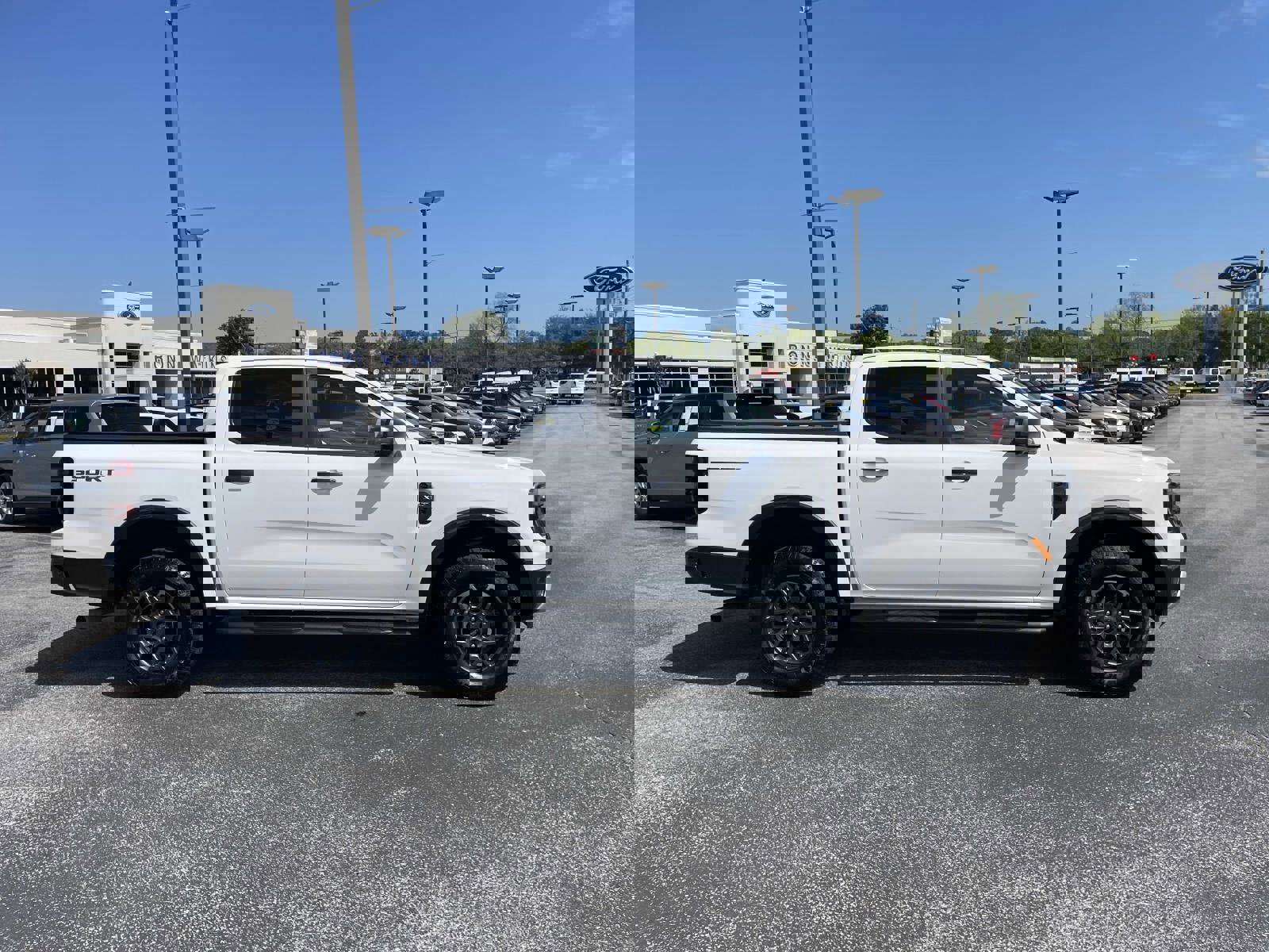 Used 2024 Ford Ranger XLT image 2