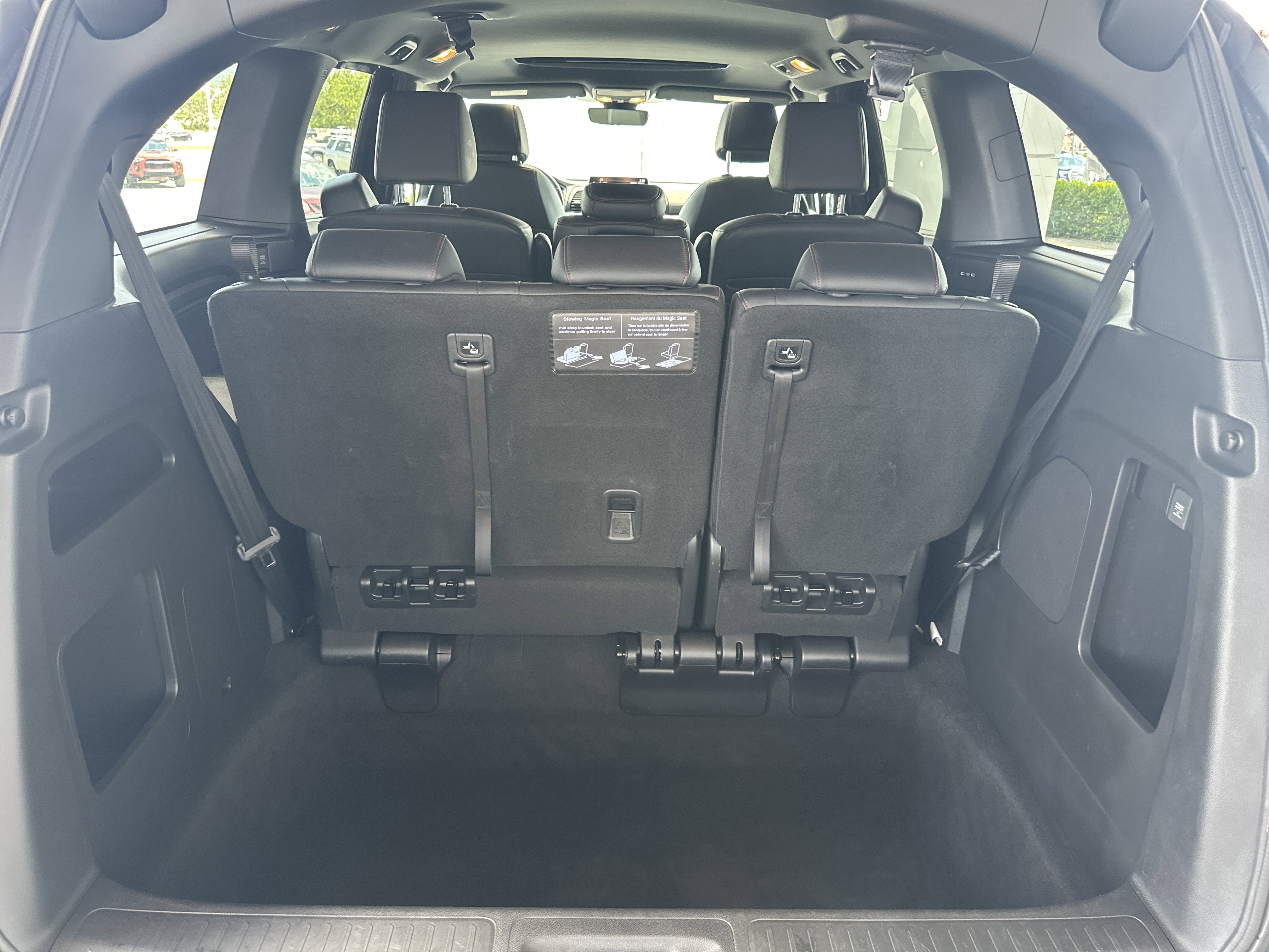 Used 2025 Honda Odyssey Sport-L image 17
