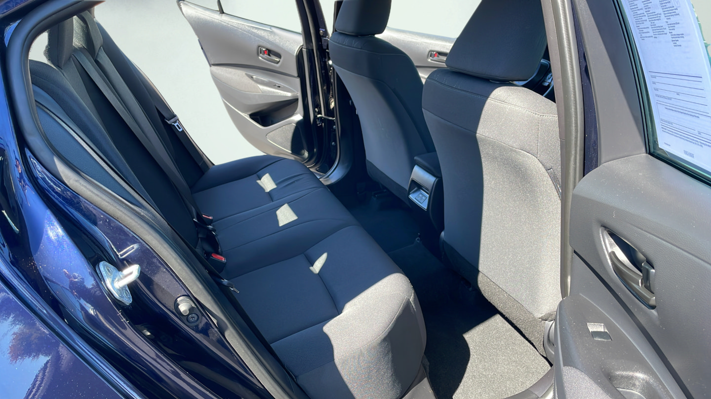Certified 2025 Toyota Corolla LE FWD image 18